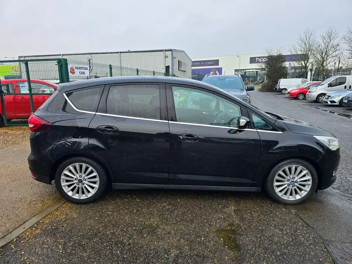Used Ford C-MAX Titanium 2015 Black MPV