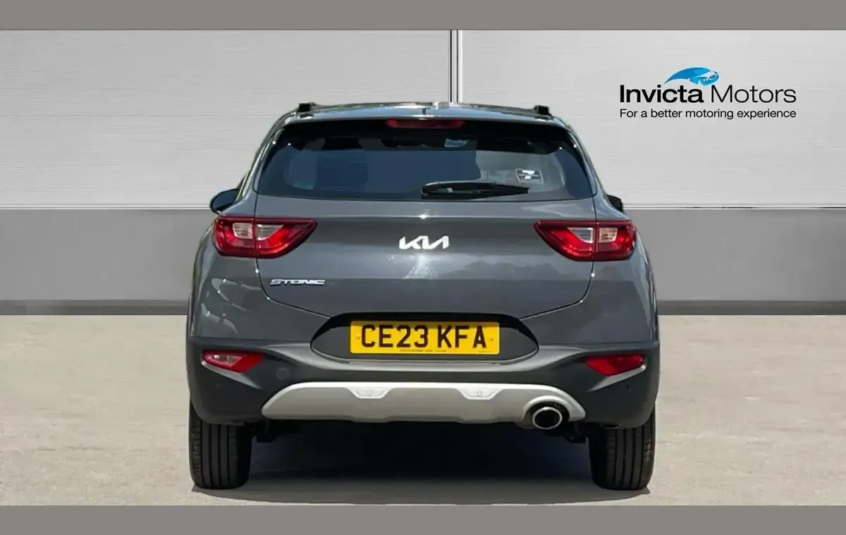 Used Kia Stonic 99 HP (72 kW) 2023 Grey SUV