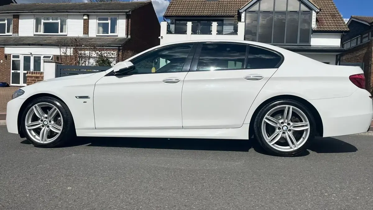 Used BMW 530 M Sport 2015 White Sedan