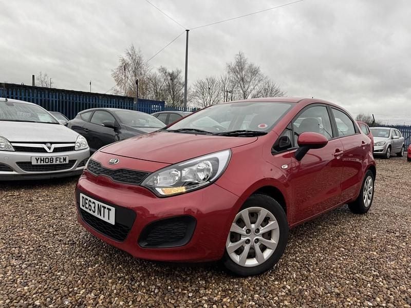 Red Used 2013 Kia Rio Air Hatchback | £2,295 (Fair price) - Image 1/4