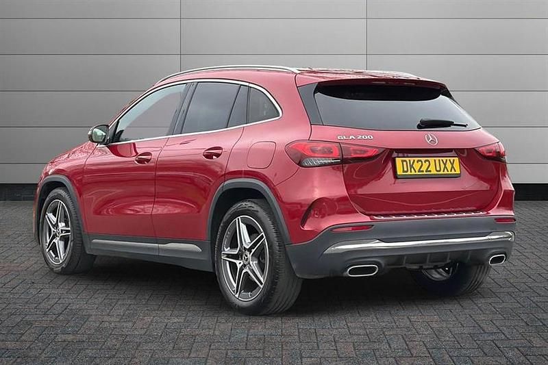 Used Mercedes GLA200 AMG line 163 HP (119 kW) 2022 Patagonia red SUV