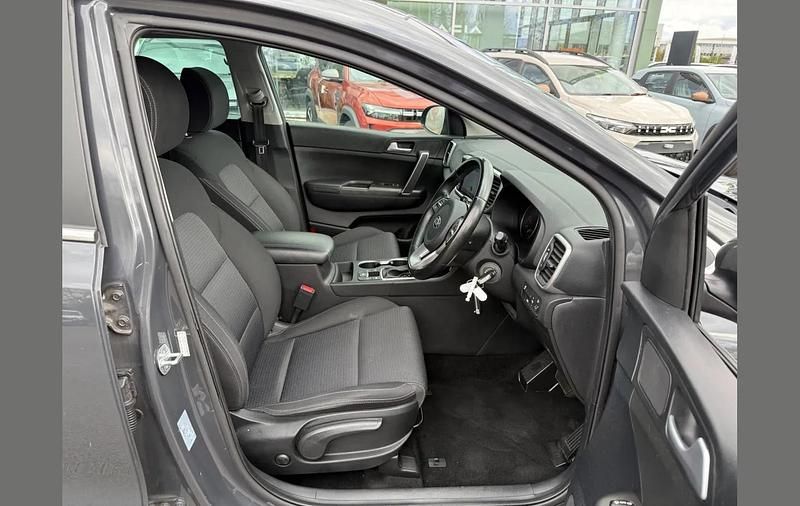 Used Kia Sportage 136 HP (100 kW) 2021 Grey SUV