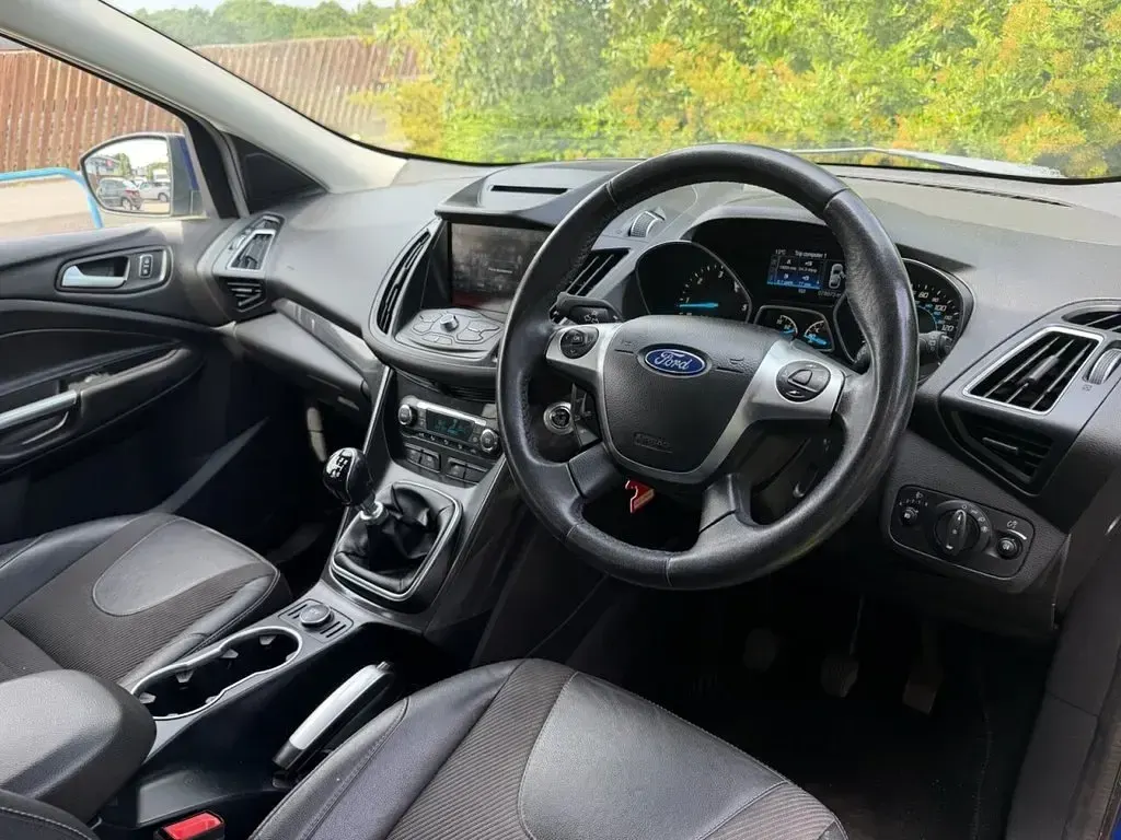 Used Ford Kuga Titanium 150 HP (110 kW) 2016 Blue SUV