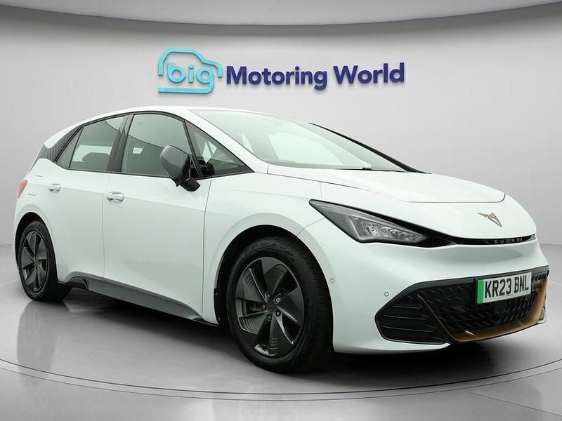 White Used 2023 Cupra Born Hatchback | £18,700 (Good price) - Image 1/4