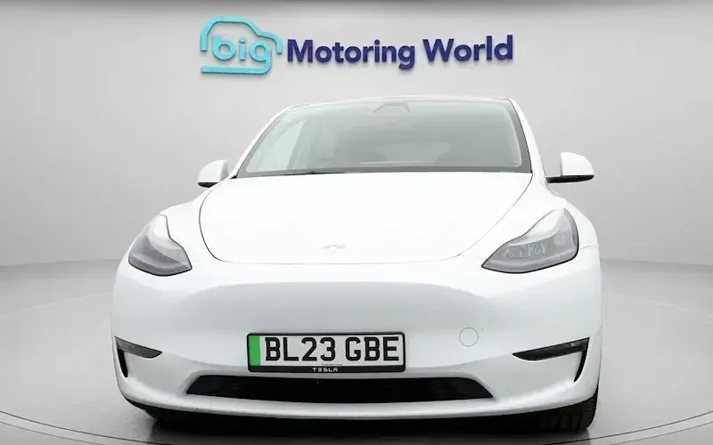 Used Tesla Model Y Long Range AWD 286 kW (389 HP) 2025 SUV