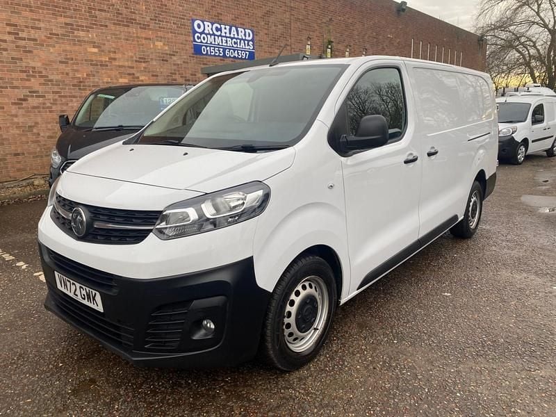 Used Vauxhall Vivaro 2022 White MPV