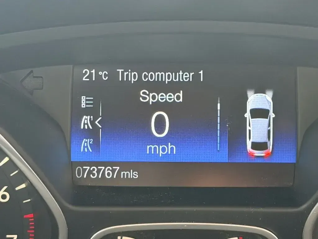 Used Ford Focus Titanium 125 HP (91 kW) 2017 Blue Hatchback