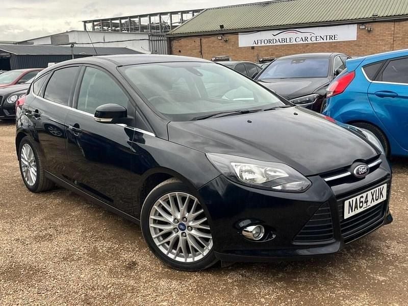 Used Ford Focus Zetec 125 HP (91 kW) 2014 Black Hatchback