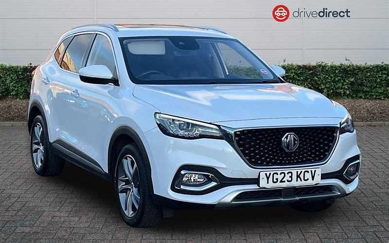 White Used 2023 MG HS Exclusive SUV | £15,959 (Fair price) - Image 1/4