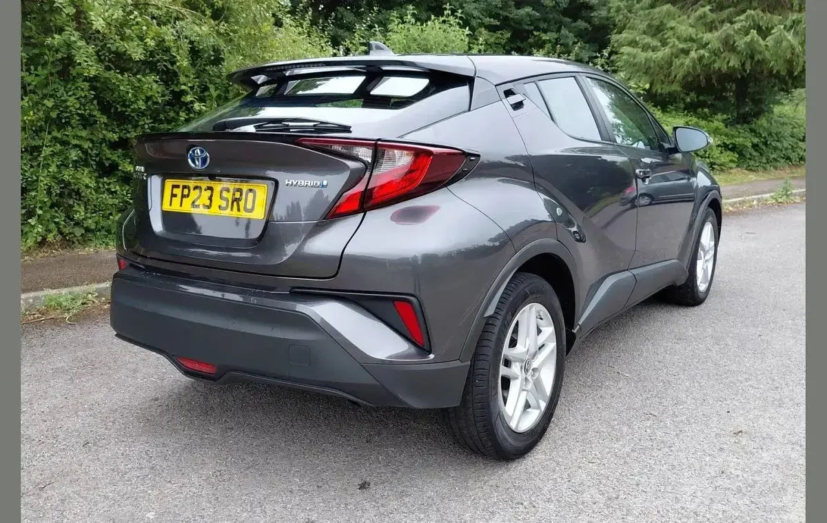 Used Toyota C-HR 120 HP (88 kW) 2023 Grey SUV