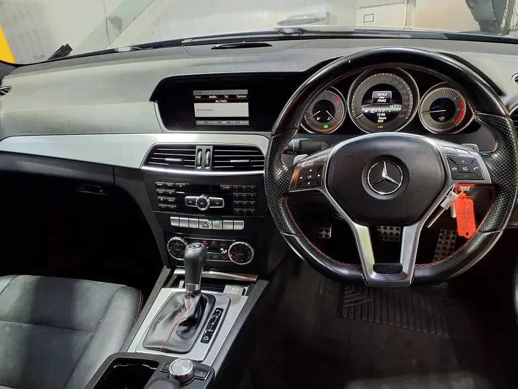 Used Mercedes C250 AMG 2013 Blue Sedan
