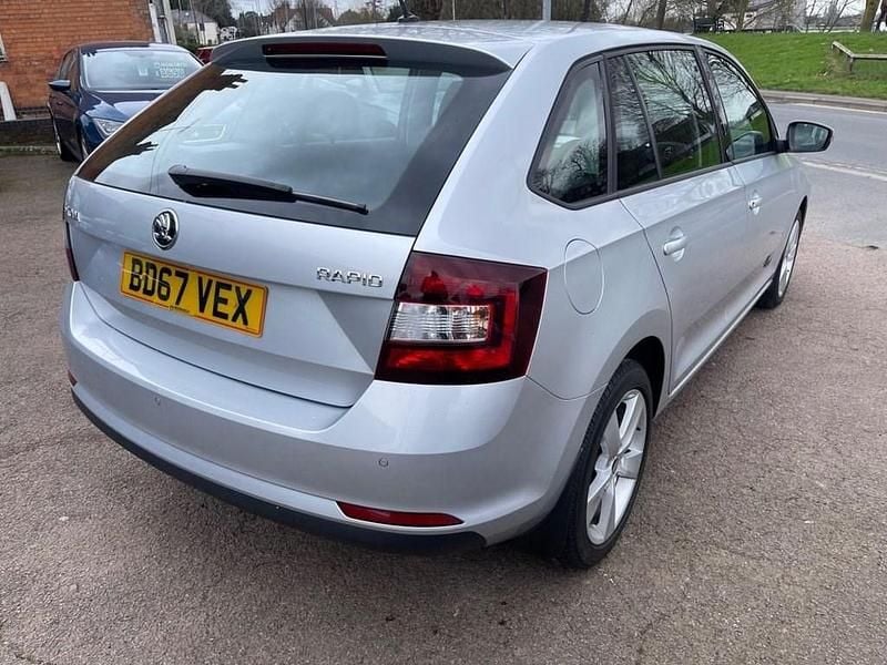 Used Skoda Rapid SE 95 HP (69 kW) 2017 Silver Hatchback