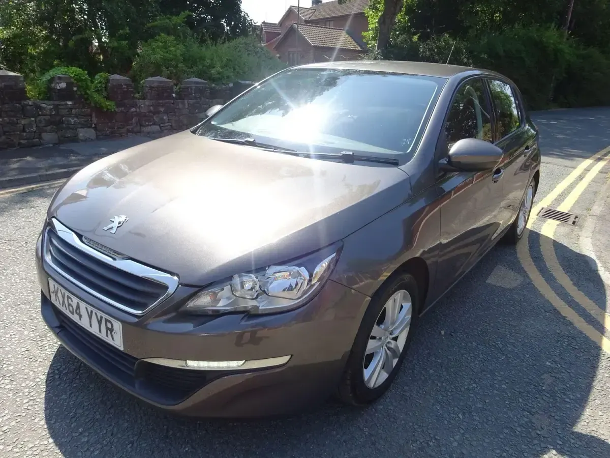 Used Peugeot 308 Active 115 HP (84 kW) 2014 Grey Hatchback