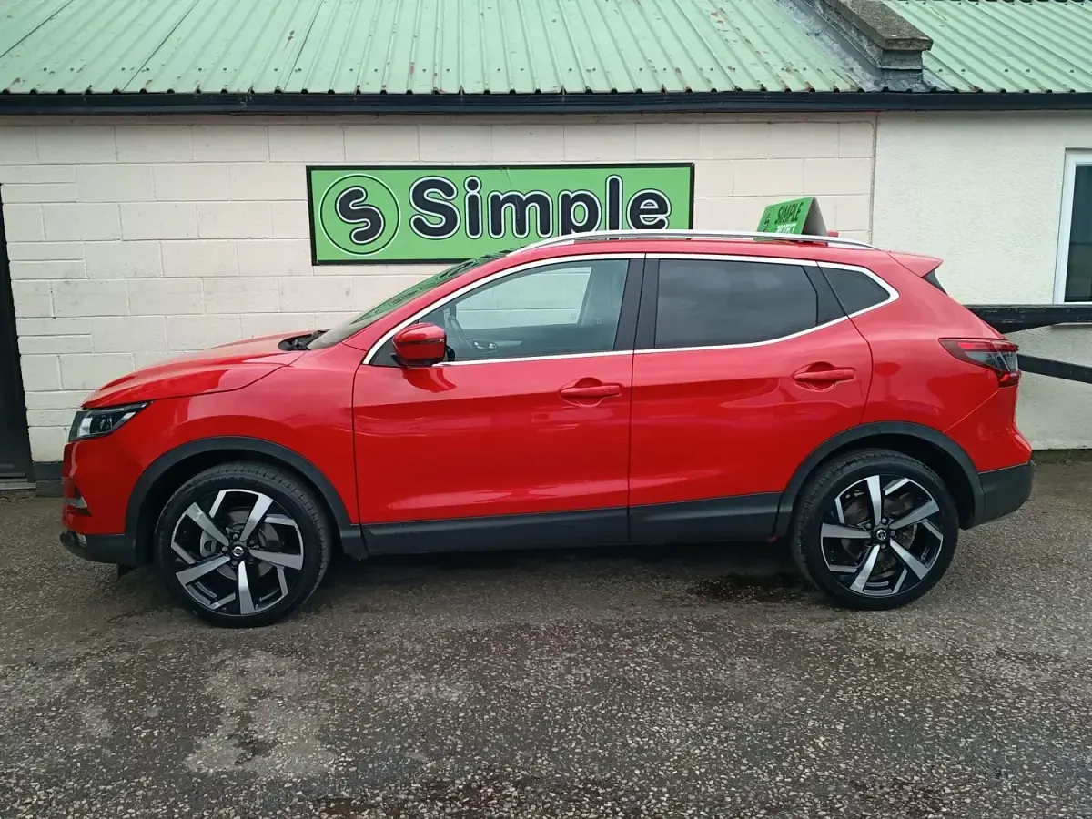 Używany Nissan Qashqai Tekna 2018 Czerwony SUV