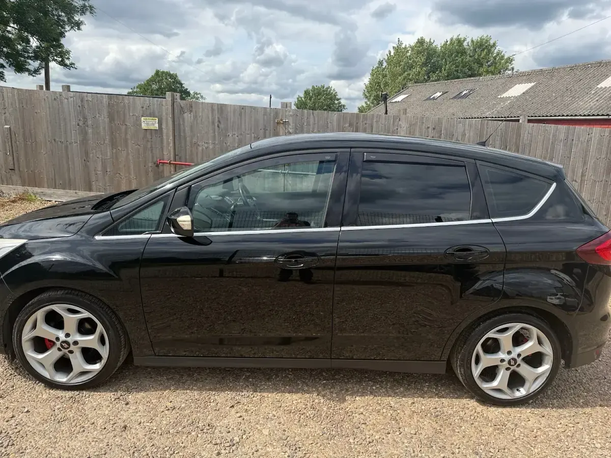 Used Ford C-MAX Titanium 120 HP (88 kW) 2016 Black MPV