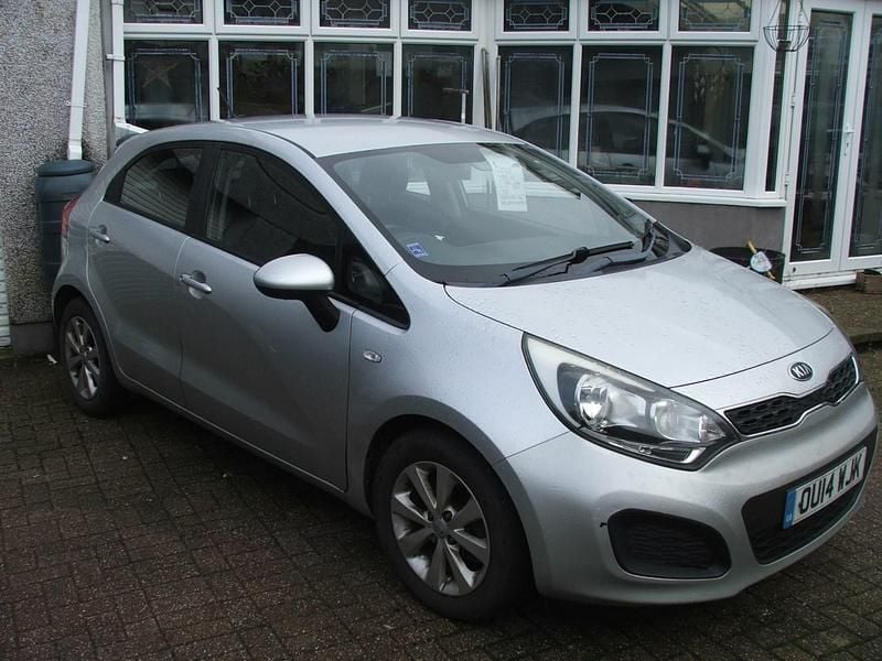 Used Kia Rio 2014 Silver Hatchback