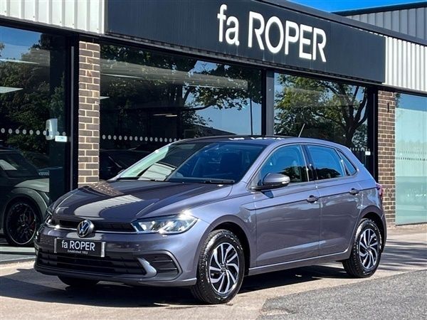 Smokey grey metallic Used 2024 VW Polo Life Hatchback | £18,000 (Fair price) - Image 1/1