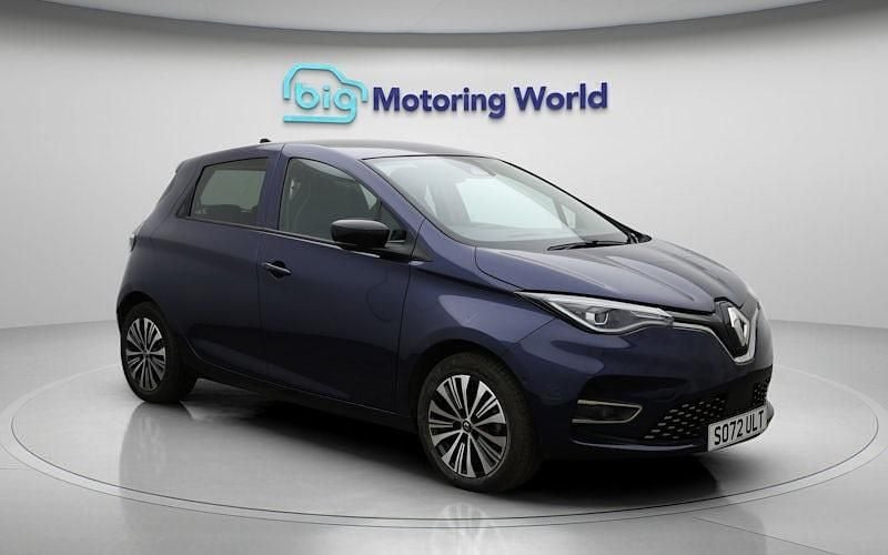 Used Renault Zoe Techno 100 kW (136 HP) 2024 Hatchback