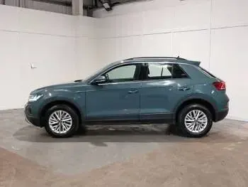 Used VW T-Roc Life 150 HP (110 kW) 2022 Blue SUV
