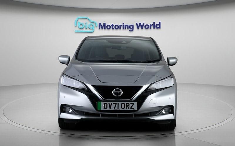 Used Nissan Leaf N-Connecta 110 kW (150 HP) 2021 Silver Hatchback