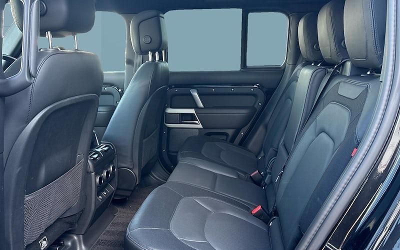 Used Land Rover Defender HSE Dynamic 300 HP (220 kW) 2024 SUV