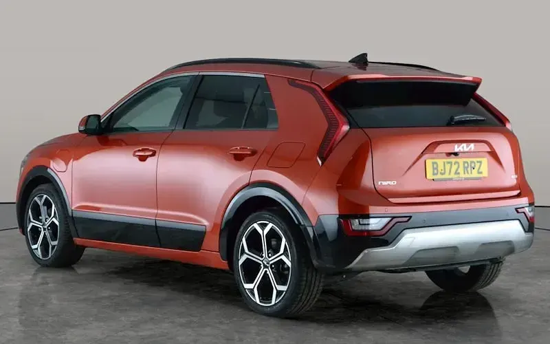 Used Kia Niro 182 HP (133 kW) 2023 Orange SUV