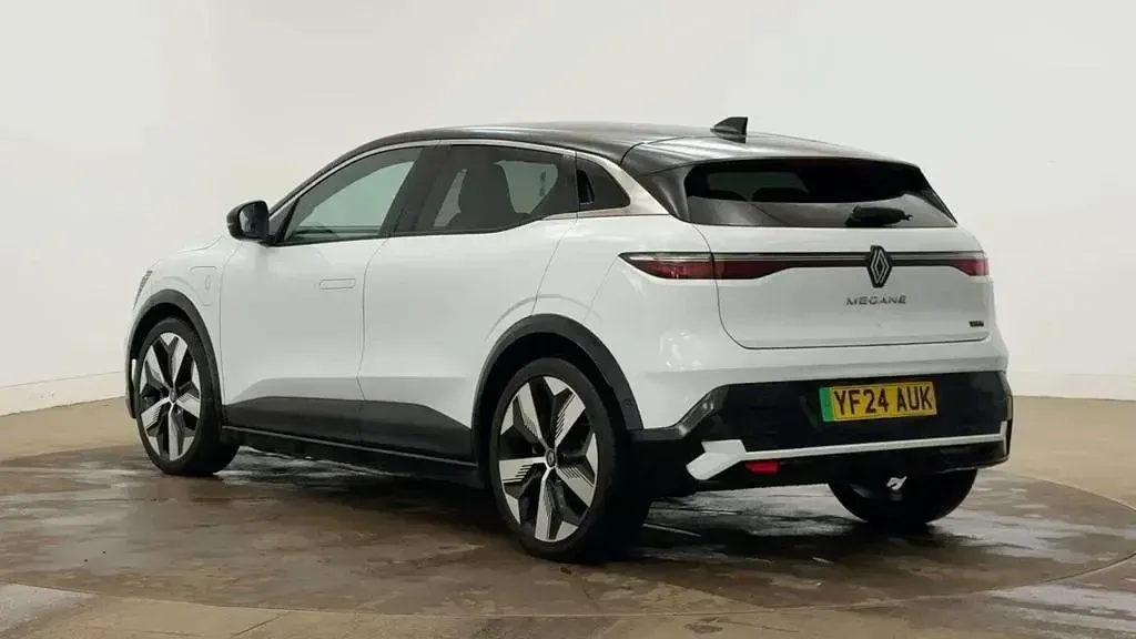 Used Renault Megane E-Tech Techno 160 kW (218 HP) 2024 White  Hatchback