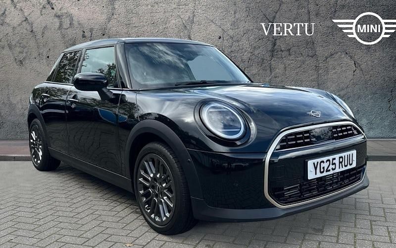New 2025 Mini Cooper Sport Hatchback | £29,100 (Expensive) - Image 1/4