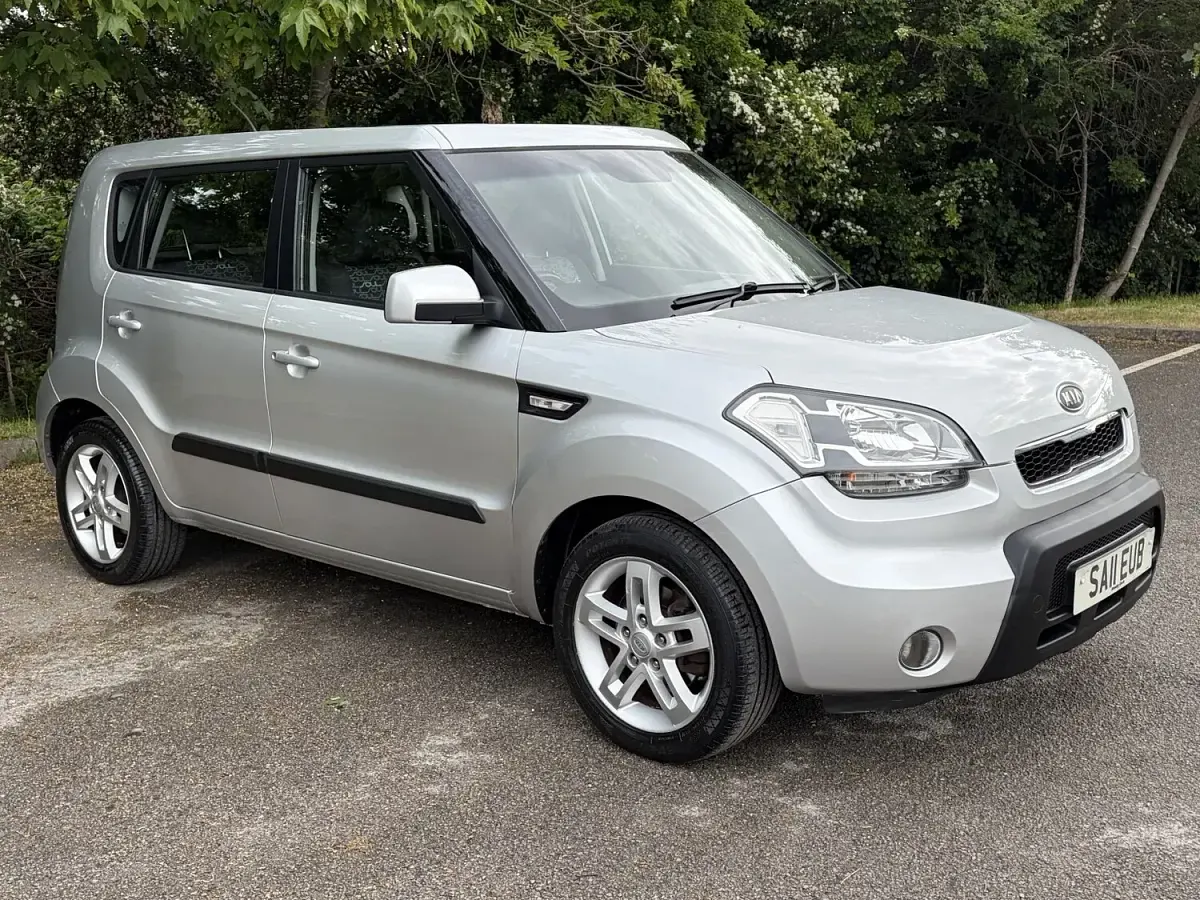 Used Kia Soul 126 HP (92 kW) 2011 Silver SUV