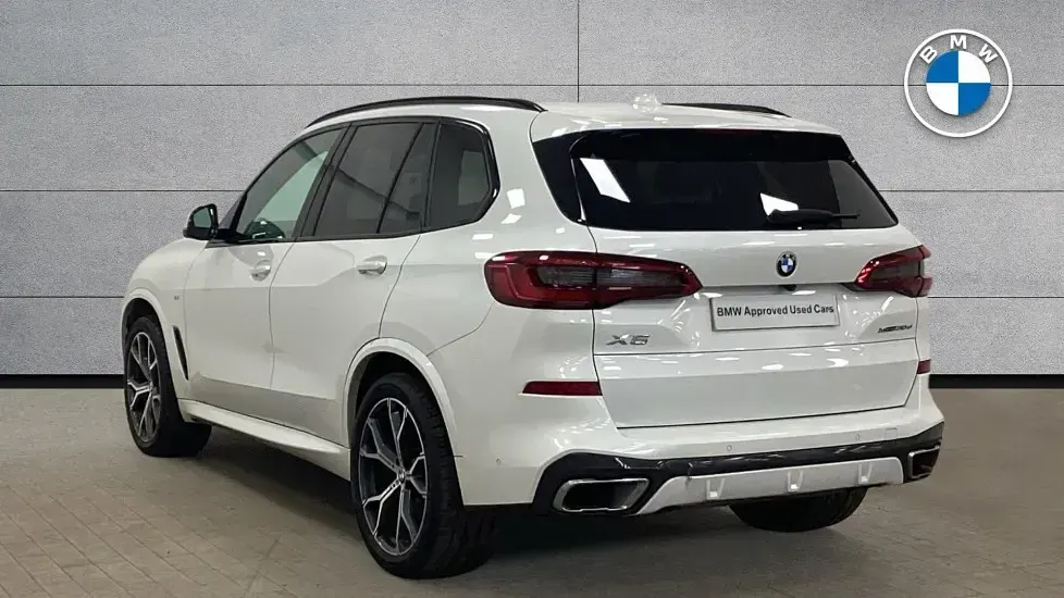 Used BMW X5 M Sport 261 HP (191 kW) 2019 White SUV