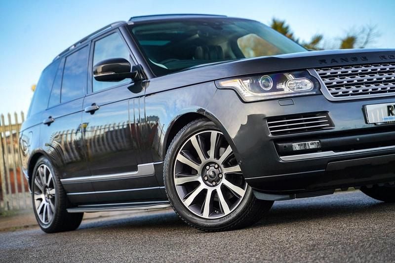 Used Land Rover Range Rover Autobiography 258 HP (189 kW) 2017 Grey SUV