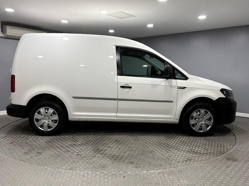 Used VW Caddy Startline 102 HP (75 kW) 2018 White MPV