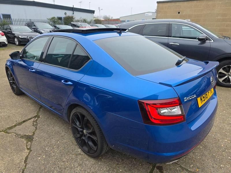 Used Skoda Octavia vRS 184 HP (135 kW) 2018 Blue Hatchback