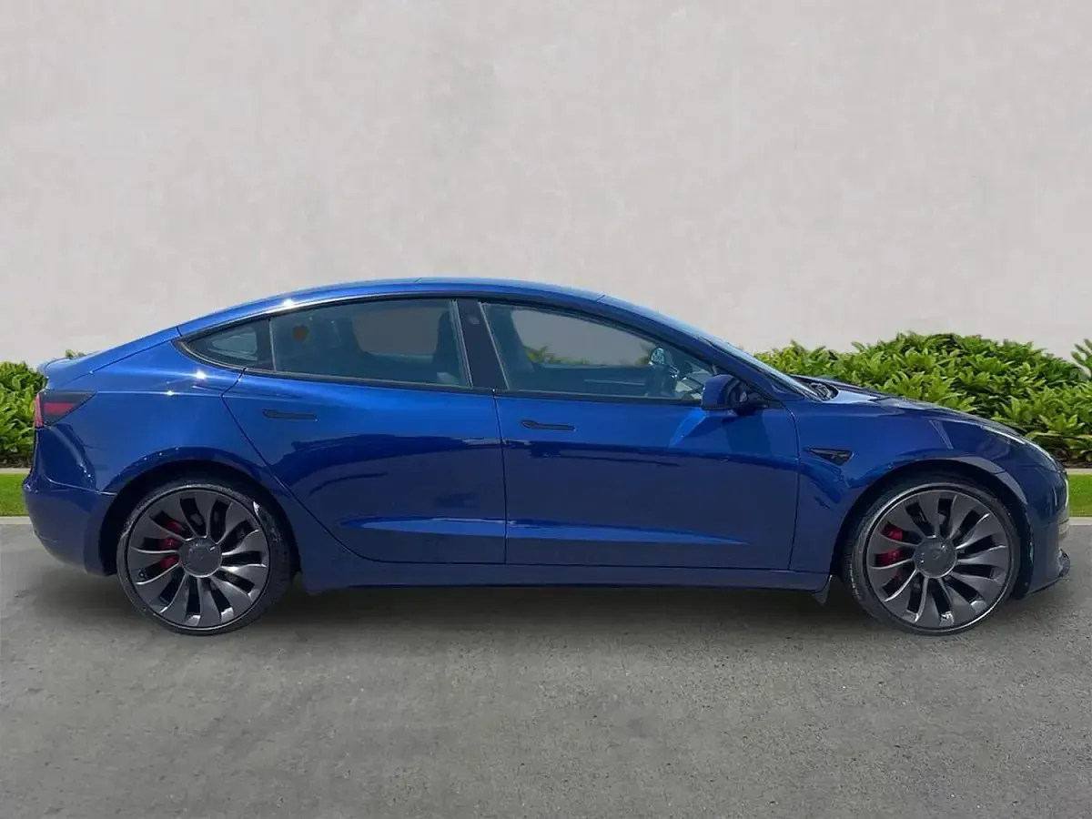 Used Tesla Model 3 Performance 461 kW (627 HP) 2023 Blue Sedan