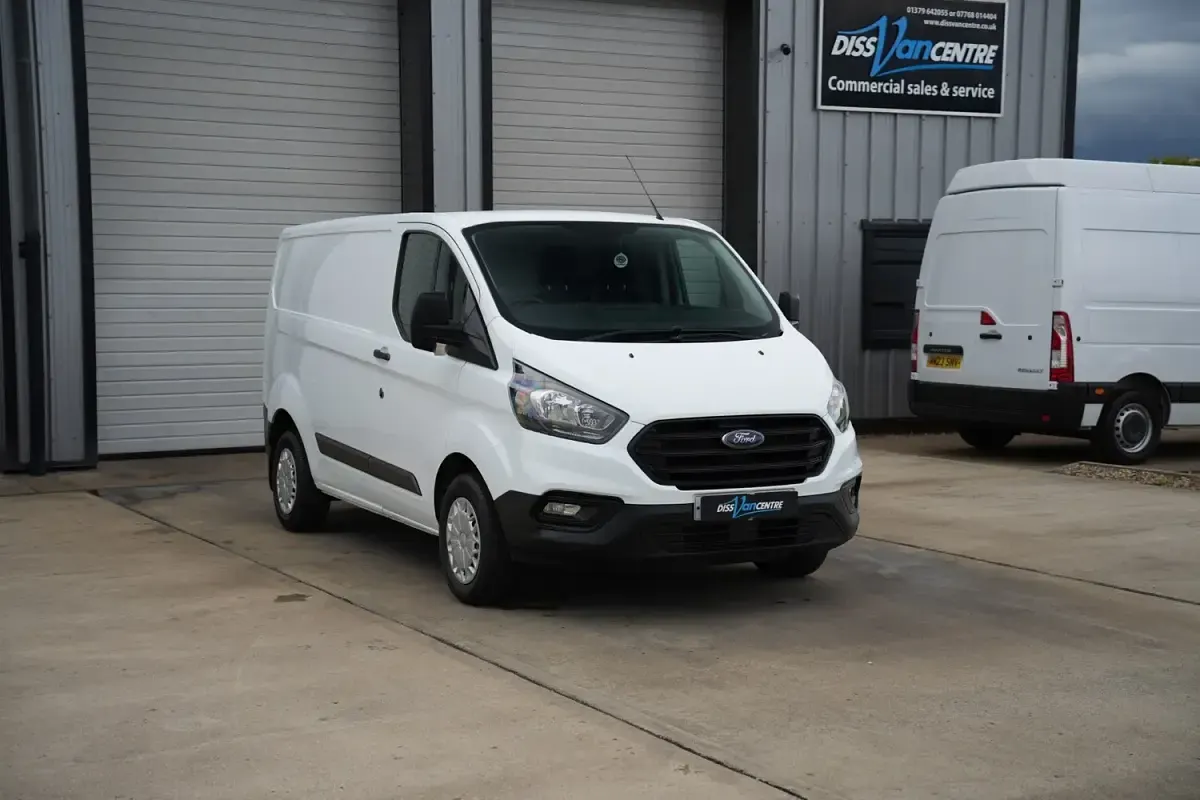 Used Ford Transit Custom 105 HP (77 kW) 2019 White Van