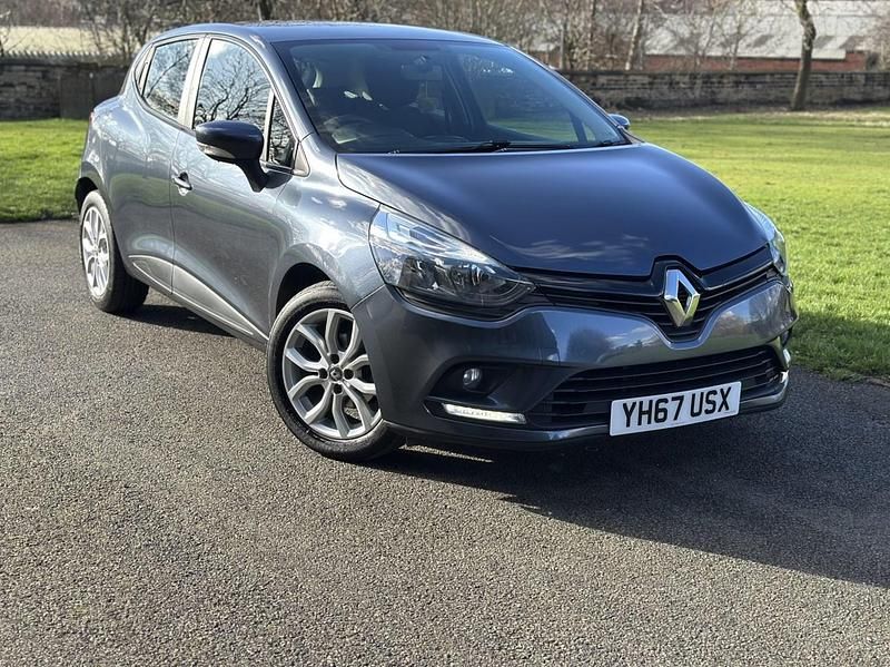 Used Renault Clio IV Play 2017 Grey Hatchback