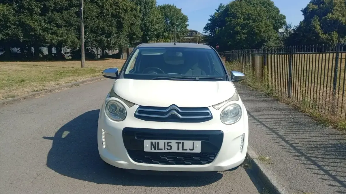 Used Citroën C1 Flair 82 HP (60 kW) 2015 White Hatchback