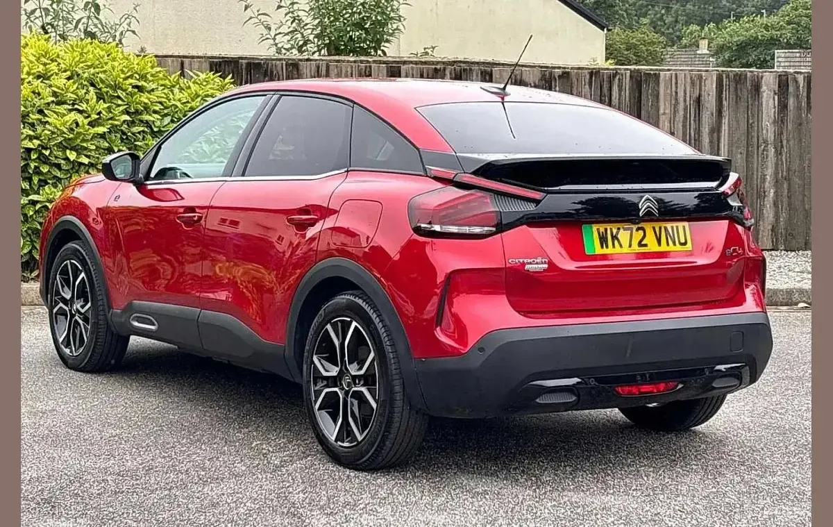 Used Citroën e-C4 Shine 100 kW (136 HP) 2022 Red Hatchback