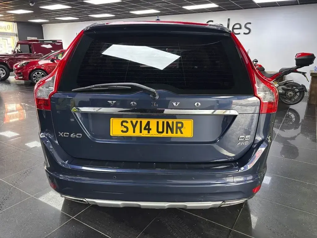 Used Volvo XC60 SE Lux 215 HP (158 kW) 2014 Blue SUV
