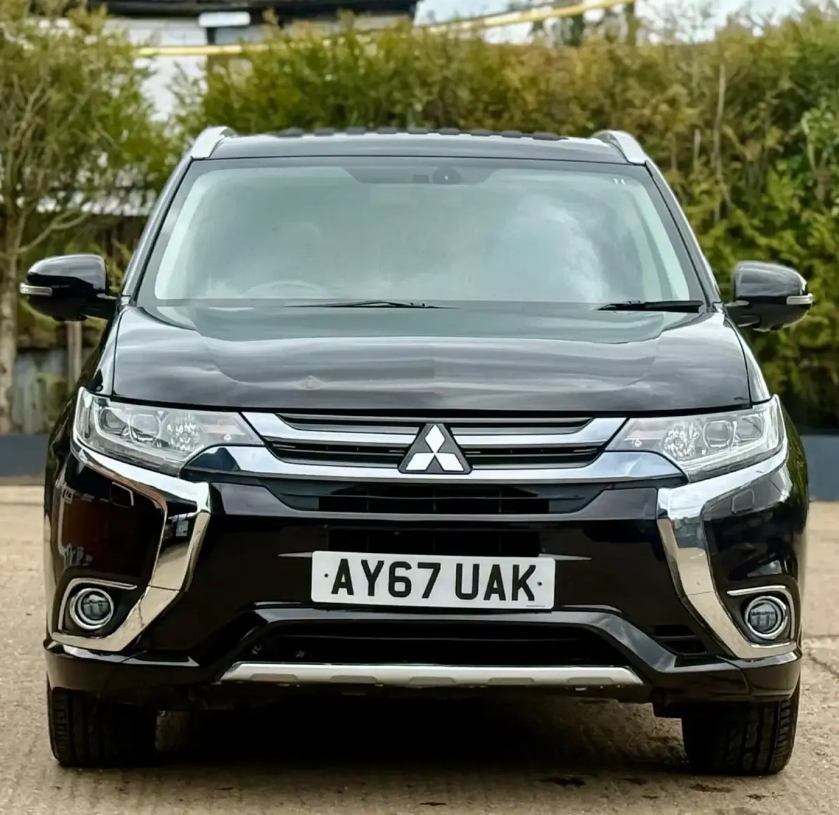 Begagnad Mitsubishi Outlander P-HEV 2017 Svart Kombi