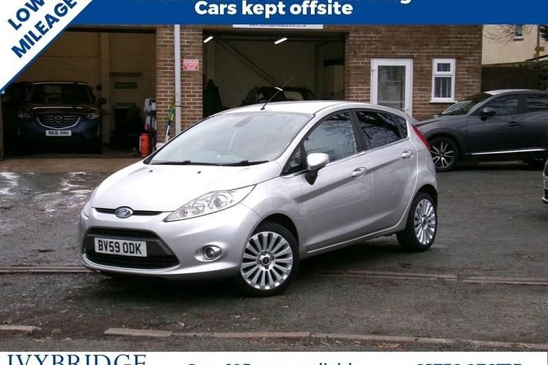 Silver Used 2009 Ford Fiesta Titanium Hatchback | £4,695 (Fair price) - Image 1/1
