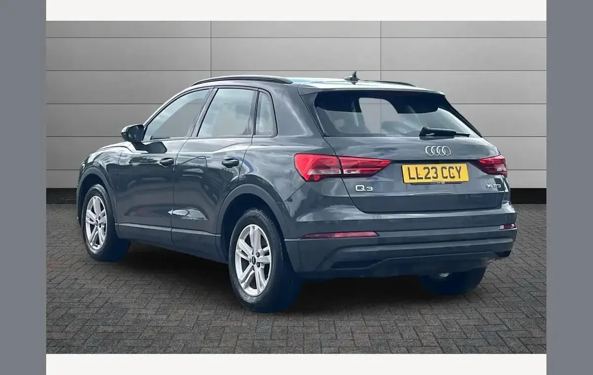 Used Audi Q3 Comfort 150 HP (110 kW) 2023 Nano grey SUV