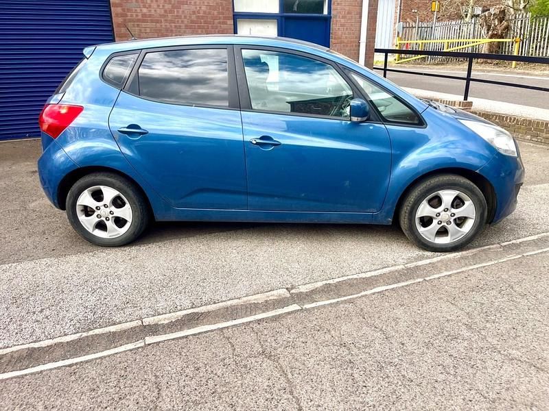 Used Kia Venga 2012 Blue Hatchback