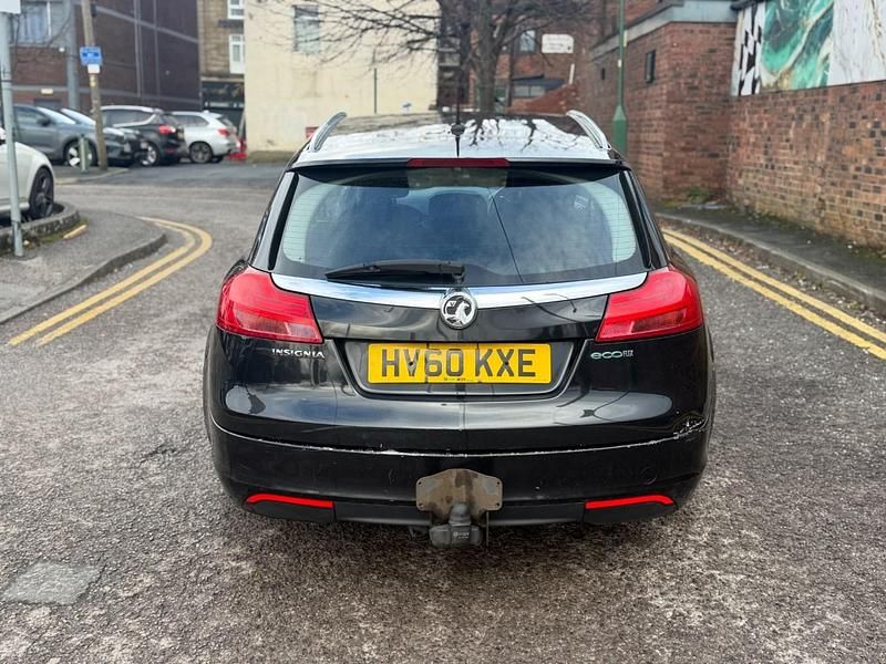 Used Vauxhall Insignia 160 HP (117 kW) 2010 Black Estate