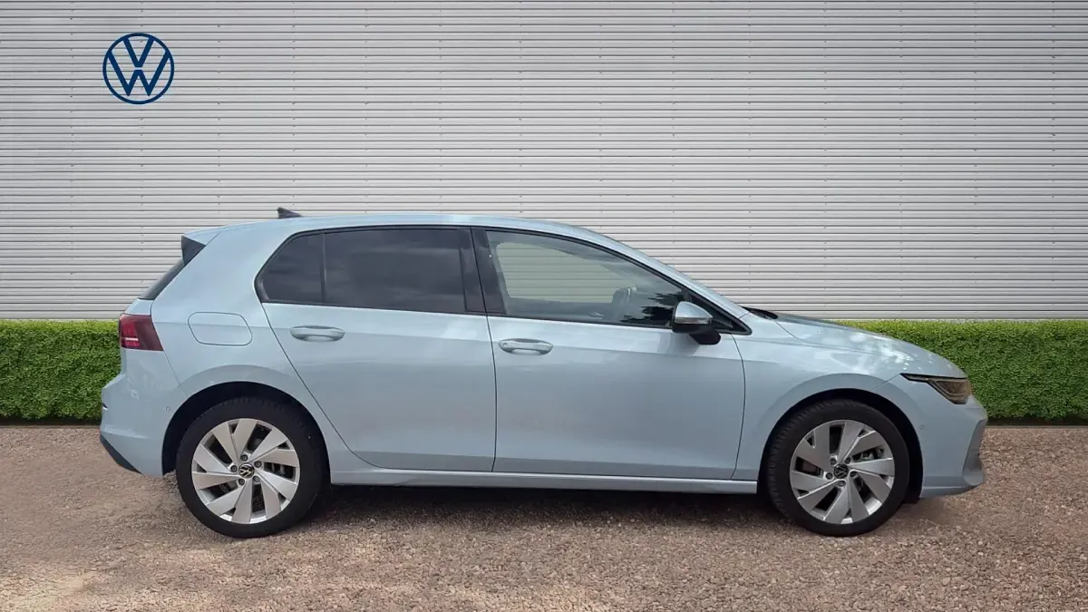 Used VW Golf VIII Match 204 HP (150 kW) 2025 Blue Hatchback