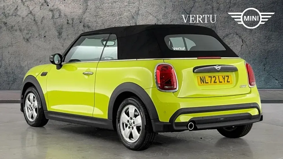 Used Mini Cooper Classic 134 HP (98 kW) 2022 Yellow Hatchback