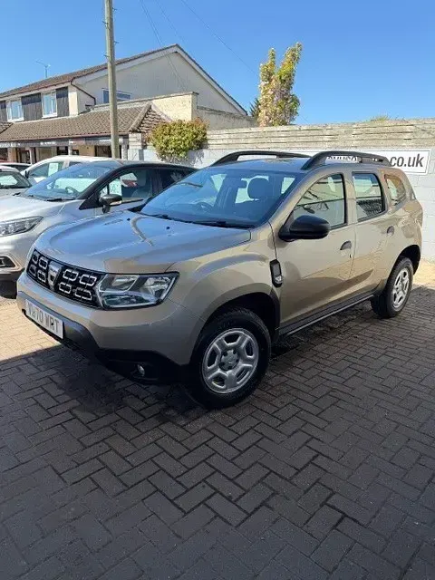 Begagnad Dacia Duster Essentiel 100 HK (73 kW) 2020 Beige SUV