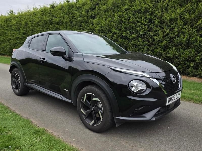 Black Used 2023 Nissan Juke N-Connecta SUV | £18,995 (Fair price) - Image 1/3