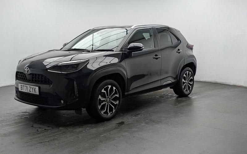 Used Toyota Yaris Hybrid Design 116 HP (85 kW) 2025 Estate