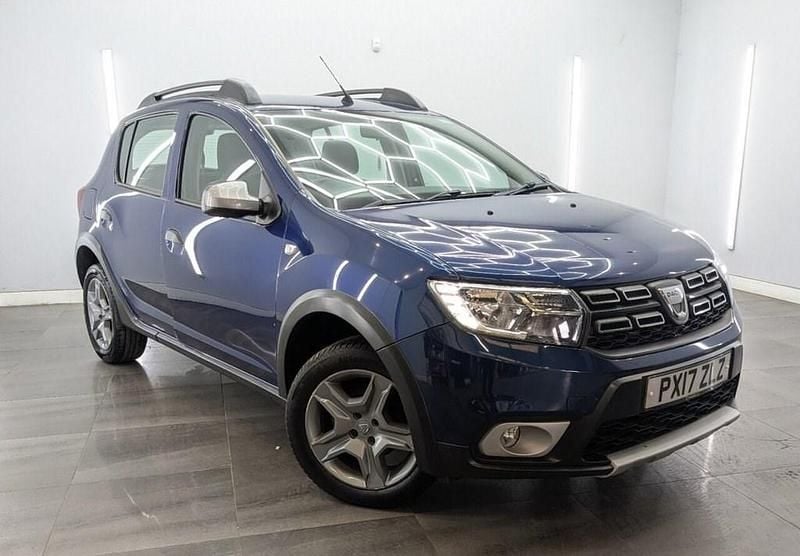 Used Dacia Sandero Lauréate 90 HP (66 kW) 2017 Blue Hatchback